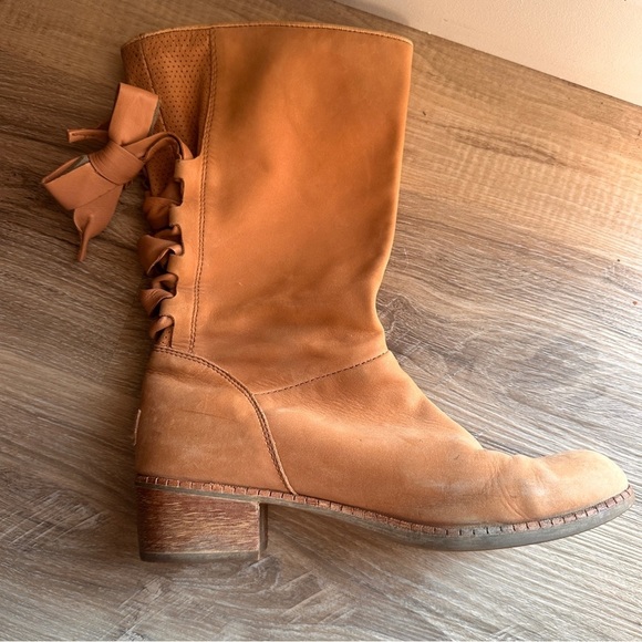 UGG Tan Heeled Boots with Slouchy Back Bow Tie Design Size 9 Wood Heel Mid-calf - Picture 12 of 16